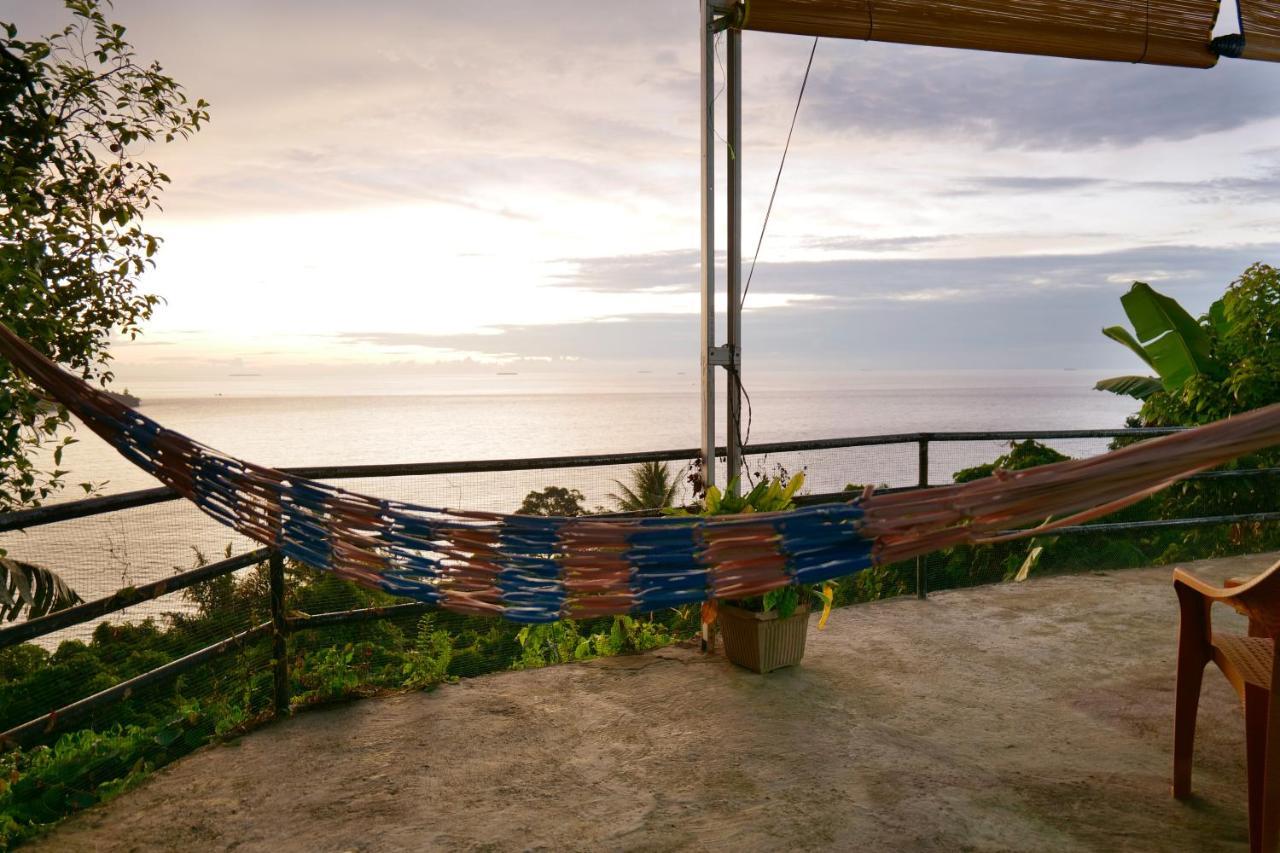 The View Padang, Amazing View, 8 Mins Mentawai Fast Ferry, Cold Beer,Close To Restaurants Kültér fotó