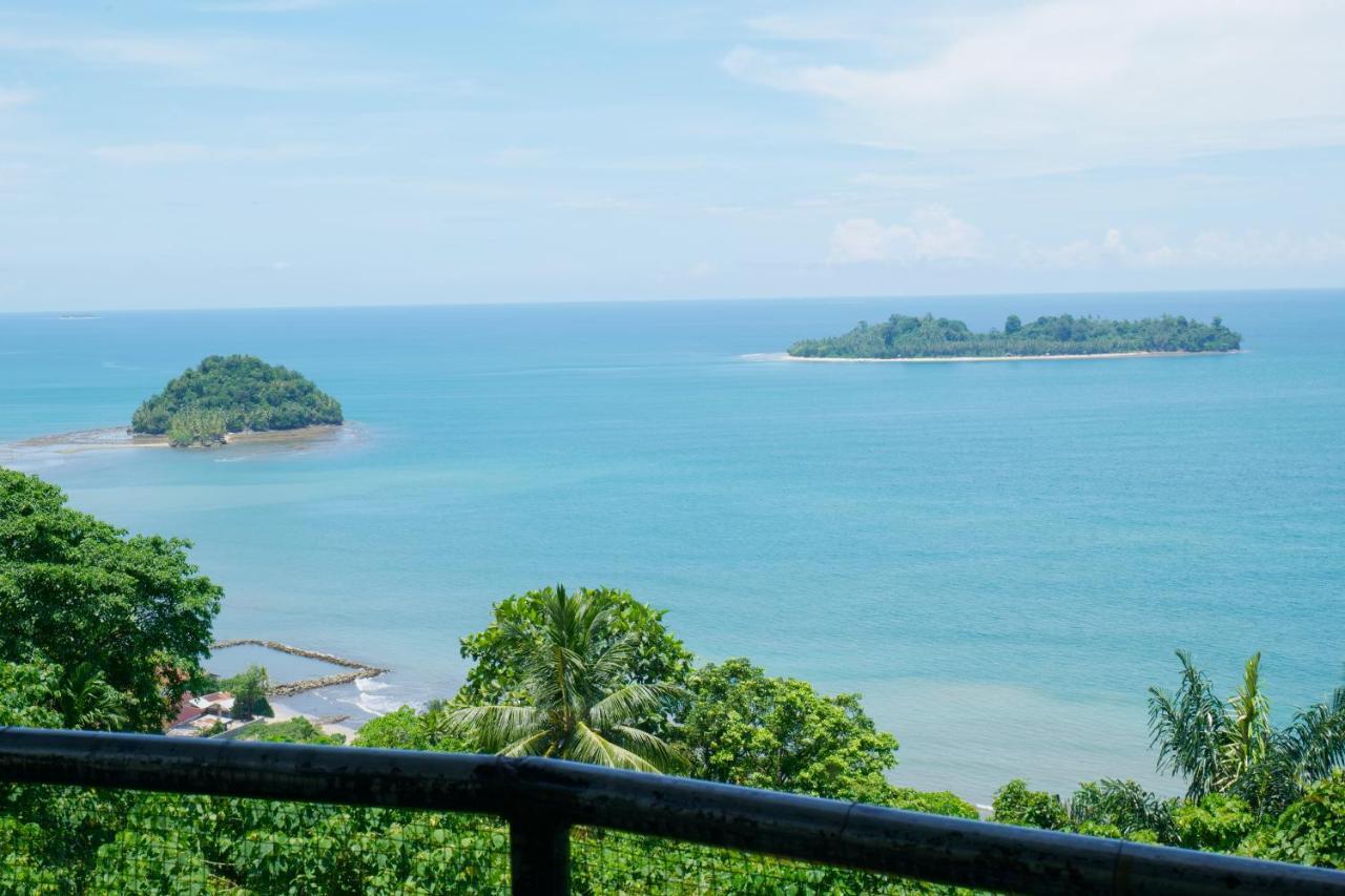 The View Padang, Amazing View, 8 Mins Mentawai Fast Ferry, Cold Beer,Close To Restaurants Kültér fotó