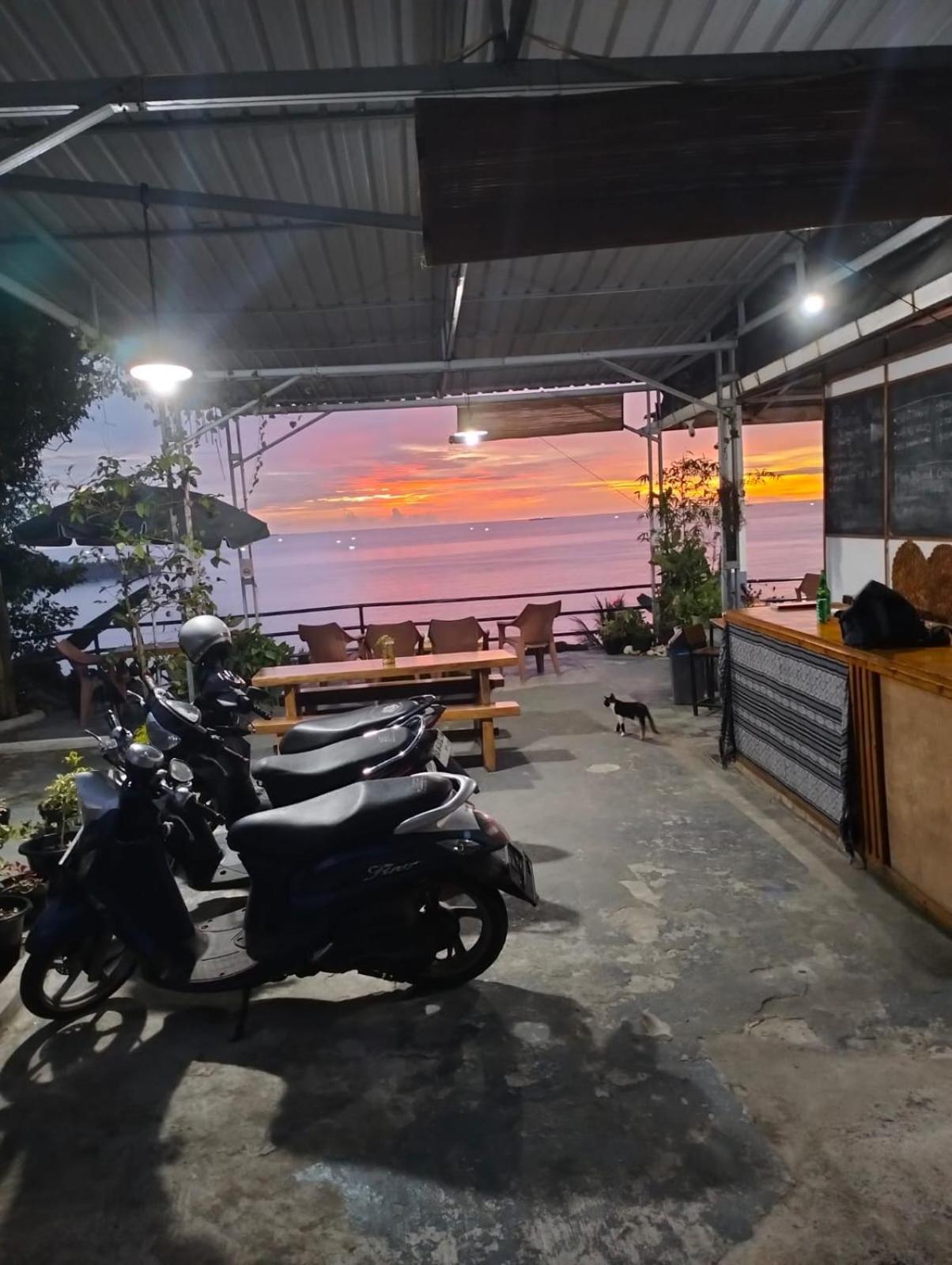 The View Padang, Amazing View, 8 Mins Mentawai Fast Ferry, Cold Beer,Close To Restaurants Kültér fotó